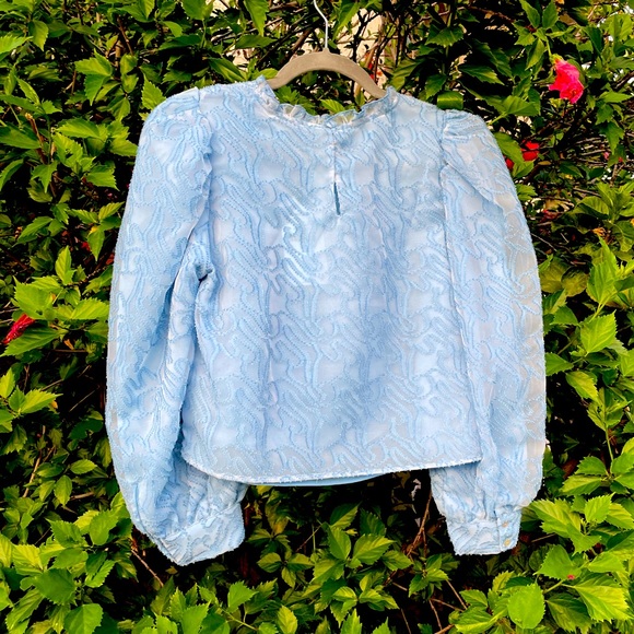 light blue puff sleeve blouse ❄️ - Picture 4 of 4